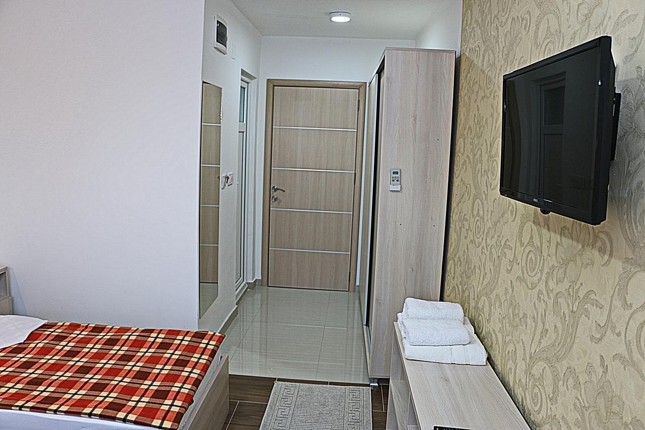 Hotel Ultra Star Skopje Ruang foto